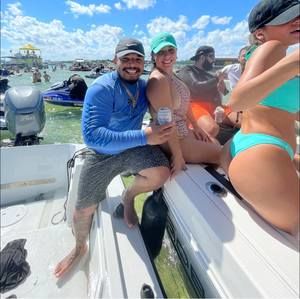 Meet your Posher, Angelo